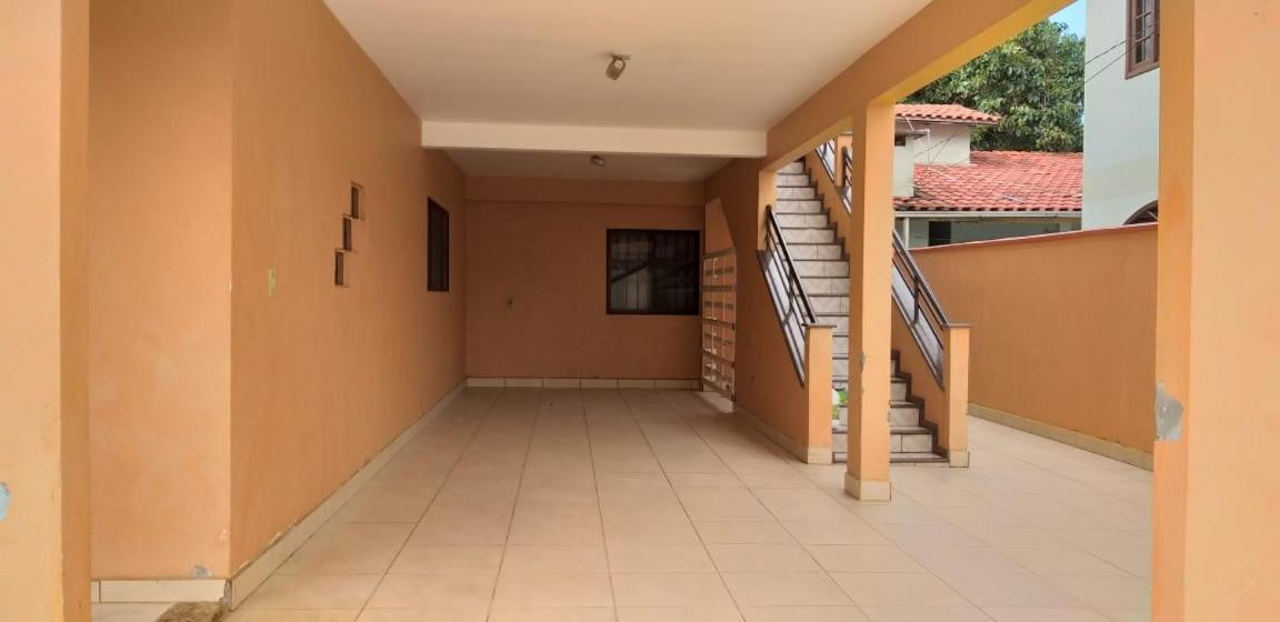 הוילה בומבינאס Casa 02 Dorm Na Rua Salmao מראה חיצוני תמונה